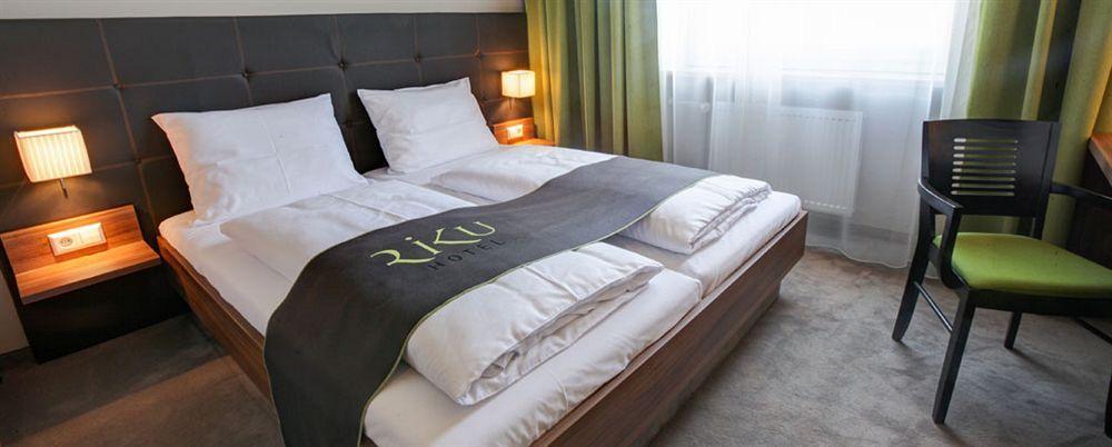 RiKu HOTEL Neu-Ulm Extérieur photo