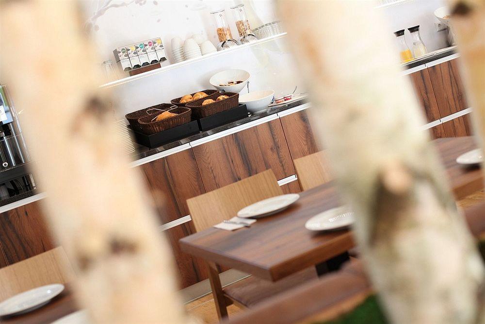 RiKu HOTEL Neu-Ulm Extérieur photo