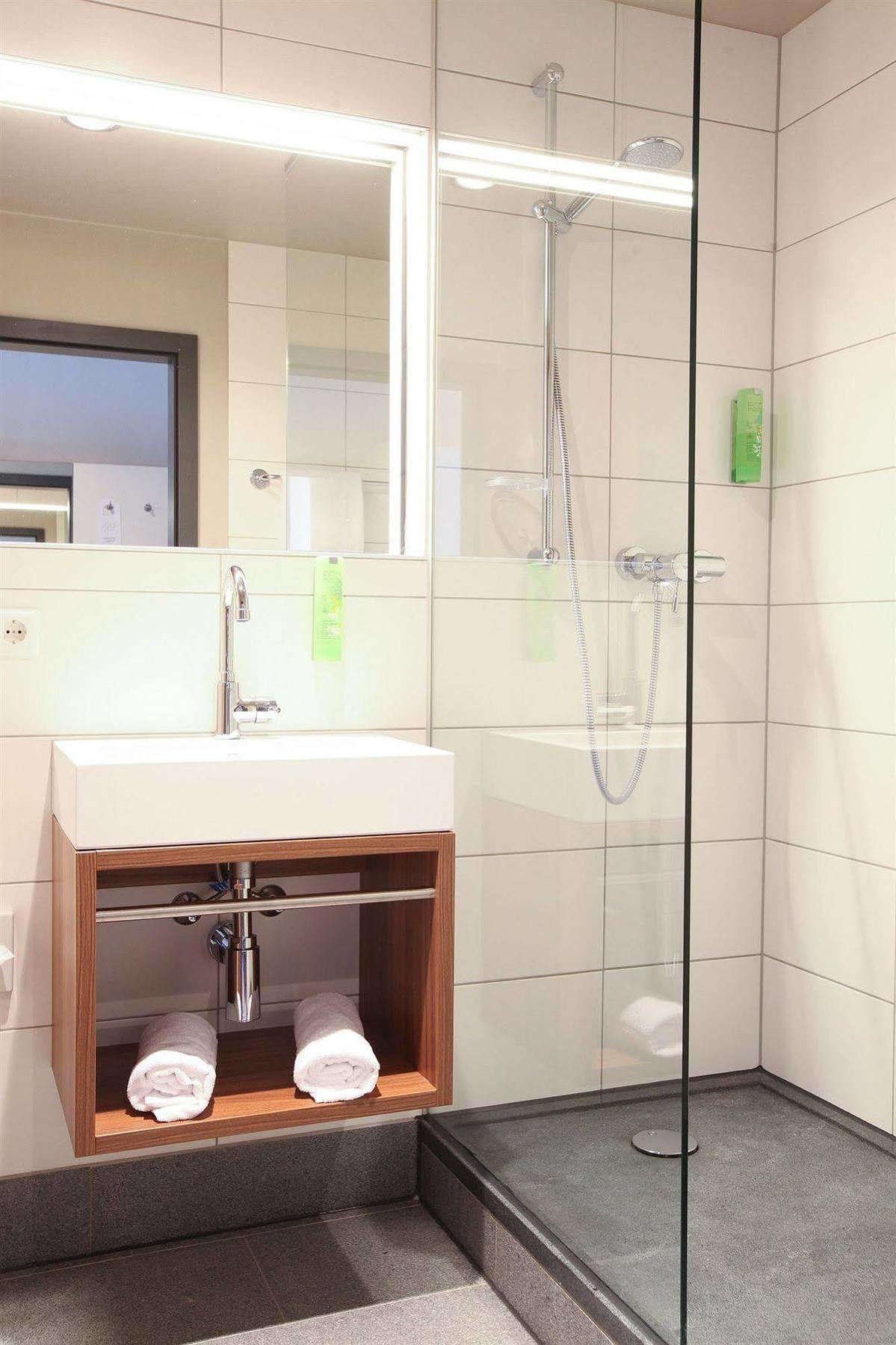 RiKu HOTEL Neu-Ulm Extérieur photo