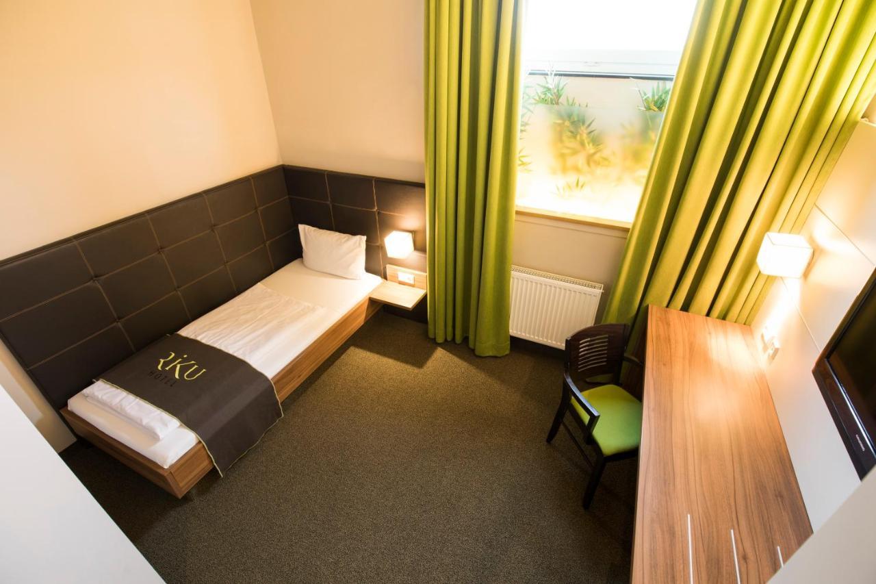 RiKu HOTEL Neu-Ulm Extérieur photo