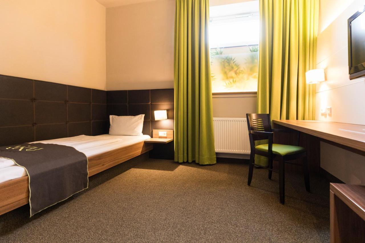 RiKu HOTEL Neu-Ulm Extérieur photo